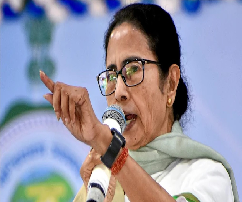 पश्चिम बंगाल: हिंदी और उर्दू भाषा से जुड़े ममता सरकार के किस आदेश का हो रहा विरोध?